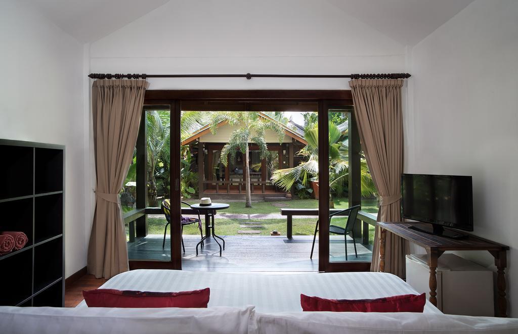 Mali Resort Pattaya Beach Koh Lipe Exterior photo